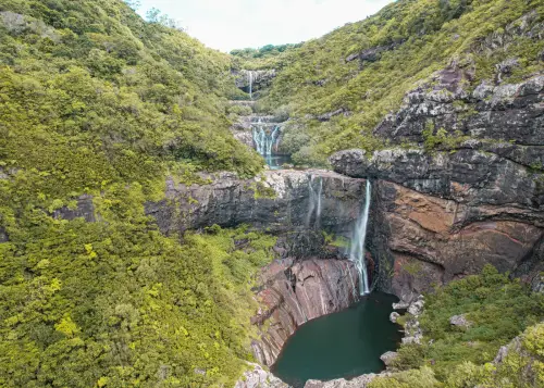 Randonnée guidée aux Tamarind Falls avec Horazis