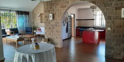 Maison à vendre à Poste Lafayette avec jardin et piscine